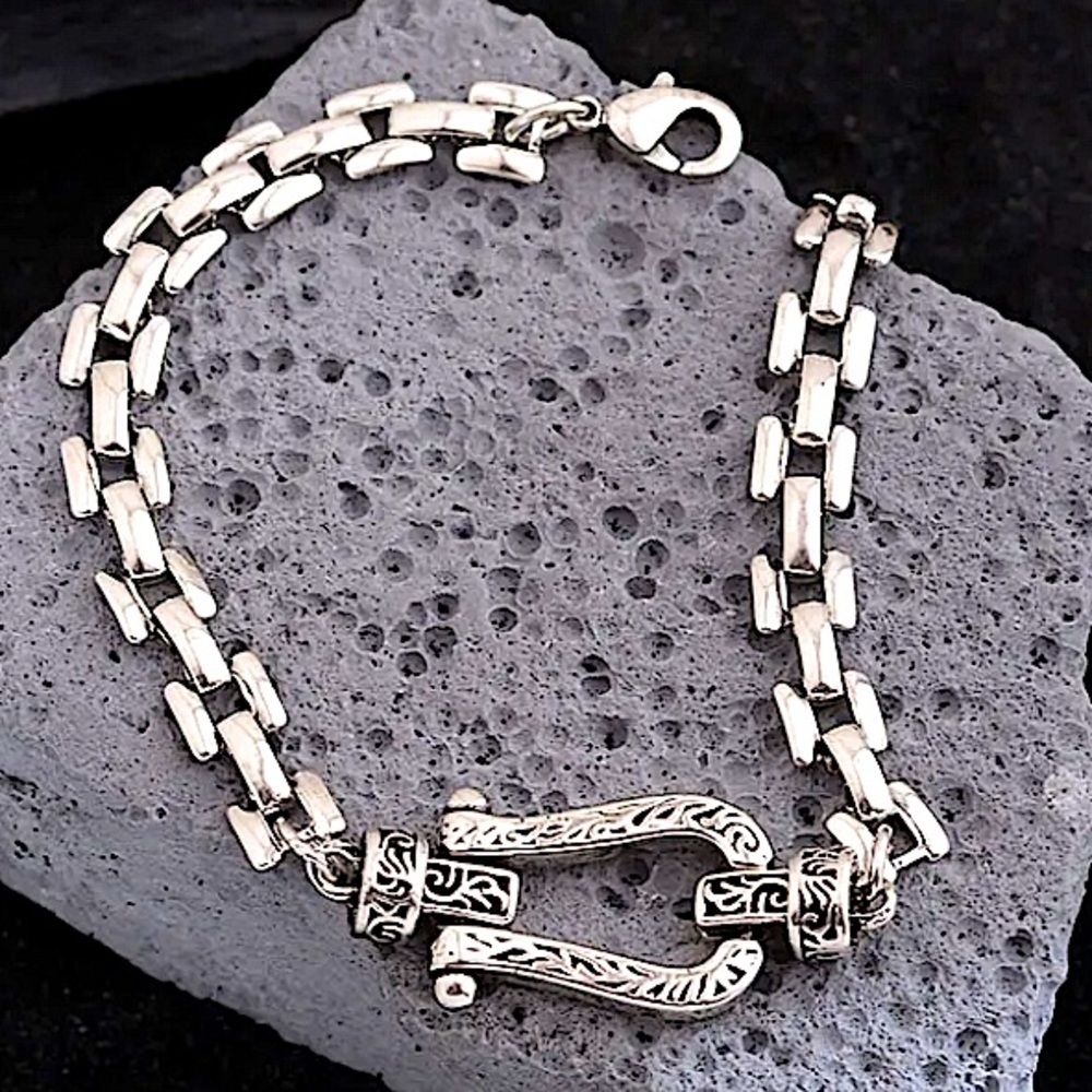Sterling Silver Horseshoe Chain Link Bracelet